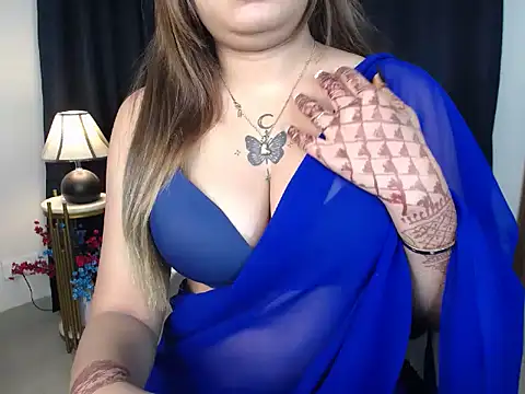 Snapshot of Flying_queenn chatting on December 4, 11:53 am Flying queenn online show from December 4, 11:53 am