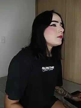 tiffanybrowm online show from March 15, 3:24 am