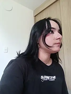 tiffanybrowm online show from March 15, 3:30 pm