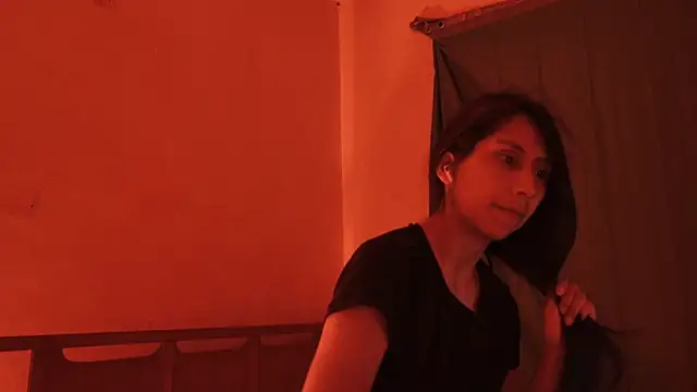 MoonLipsON- online show from April 10, 5:47 am