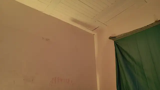 MoonLipsON- online show from April 12, 5:33 am