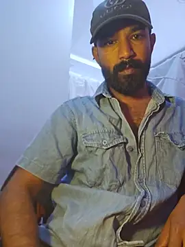 Snapshot of Bigkannan chatting on May 31, 9:37 am Bigkannan online show from May 31, 9:37 am