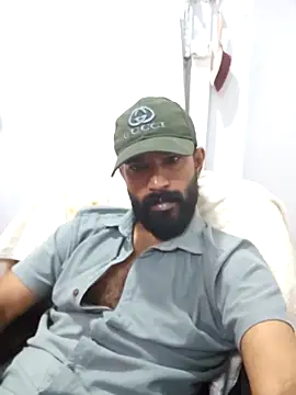 Snapshot of Bigkannan chatting on April 29, 7:31 pm Bigkannan online show from April 29, 7:31 pm