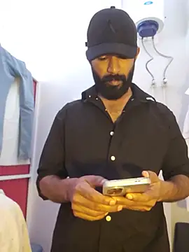 Snapshot of Bigkannan chatting on July 9, 9:21 am Bigkannan online show from July 9, 9:21 am
