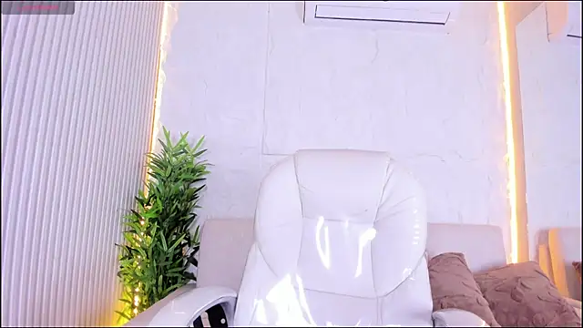 MarelynSummer online show from July 8, 11:44 am
