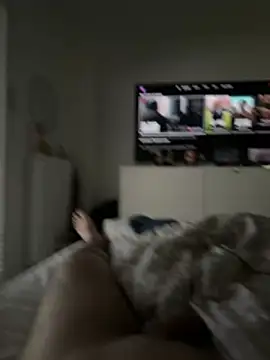 Davvidsm online show from April 13, 1:04 pm