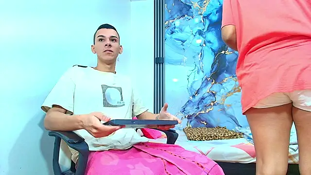 Valentina and sneider  online show from February 2, 7:02 pm