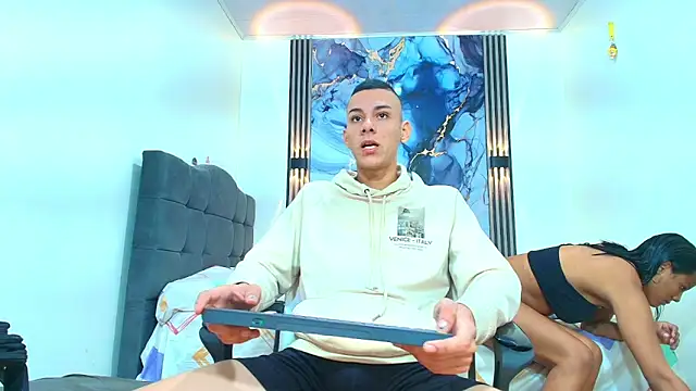 Valentina and sneider  online show from February 7, 7:11 pm