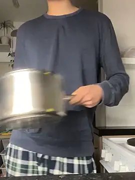 Snapshot of hungspanishtwink chatting on February 1, 10:30 pm hungspanishtwink online show from February 1, 10:30 pm