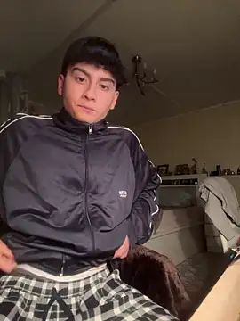 Snapshot of hungspanishtwink chatting on January 5, 7:39 pm hungspanishtwink online show from January 5, 7:39 pm