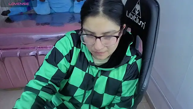 eva smit t online show from March 19, 2:33 am