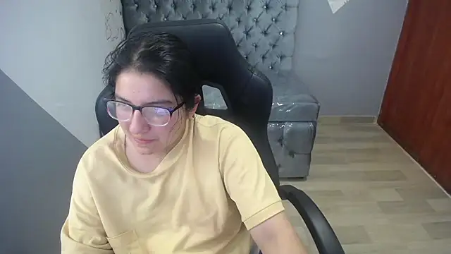 eva smit t online show from February 22, 2:30 pm