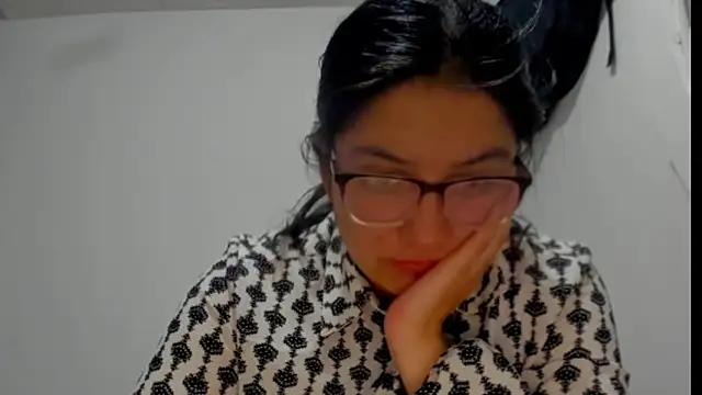 eva smit t online show from April 10, 2:40 am