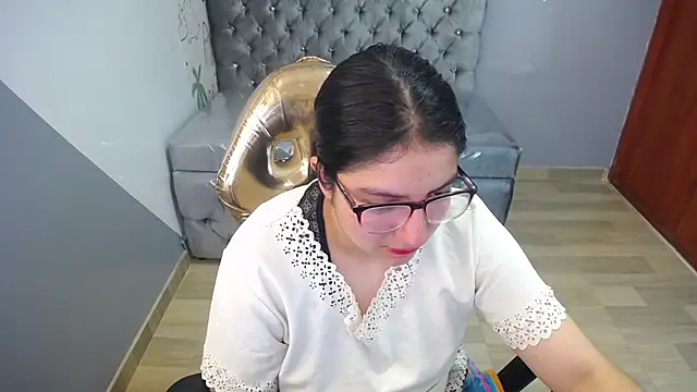 eva smit t online show from February 7, 2:30 am