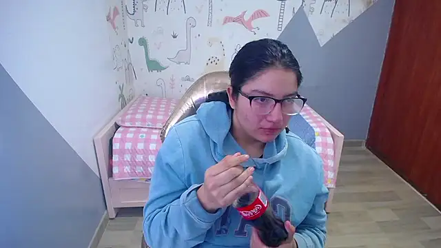 eva smit t online show from January 8, 2:28 am