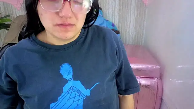 eva smit t online show from March 27, 8:26 am