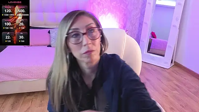 Scarlett 079 online show from April 10, 11:50 am