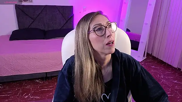 Scarlett 079 online show from May 11, 11:55 am
