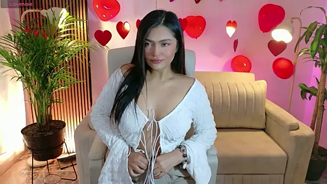 victoria   moon online show from February 14, 1:00 pm