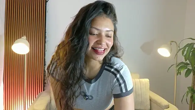 Snapshot of victoria___moon chatting on May 9, 1:47 pm victoria moon online show from May 9, 1:47 pm