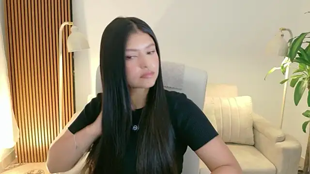 Snapshot of victoria___moon chatting on May 26, 1:42 pm victoria moon online show from May 26, 1:42 pm