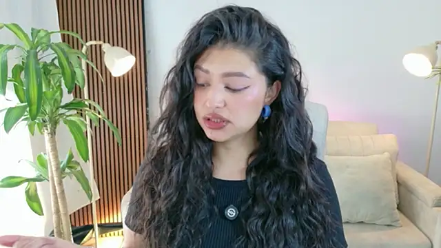 victoria   moon online show from April 13, 1:59 pm