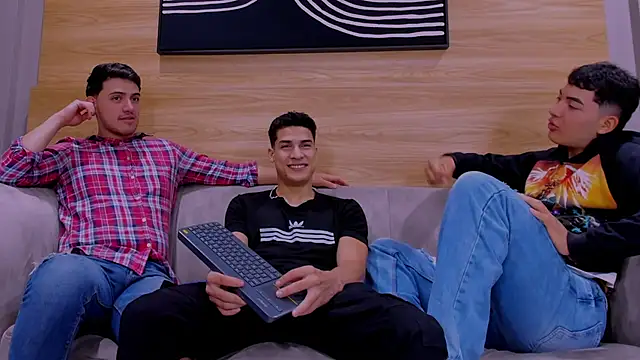 big  friends online show from December 17, 1:49 pm