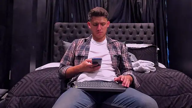 big  friends online show from April 7, 7:26 pm