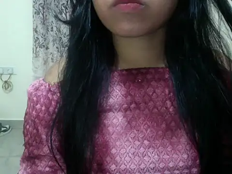 Snapshot of anushka_0 chatting on December 16, 5:28 pm anushka 0 online show from December 16, 5:28 pm