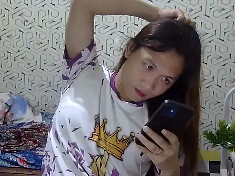 luna love bitex online show from May 24, 1:00 pm