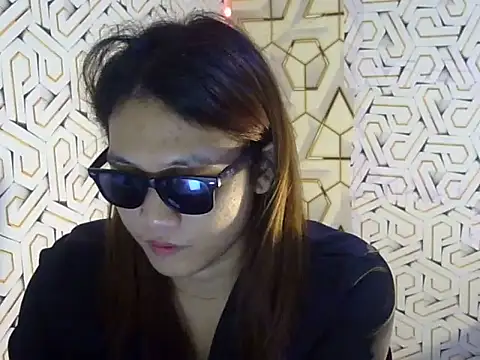 luna love bitex online show from April 3, 8:04 pm