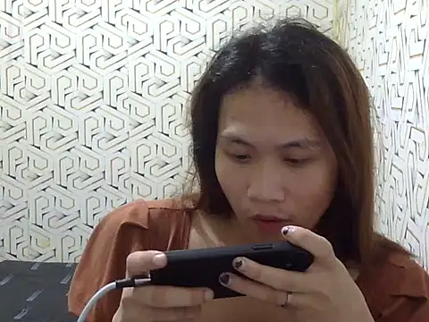 luna love bitex online show from April 30, 8:57 pm