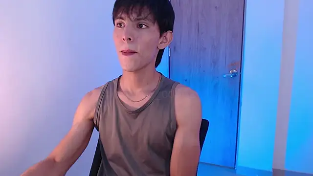 andrew courtzz online show from May 23, 7:13 pm
