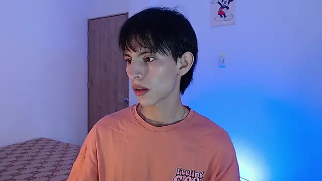 andrew courtzz online show from May 13, 5:42 pm