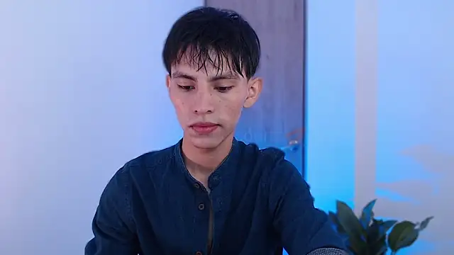 andrew courtzz online show from May 30, 5:40 pm