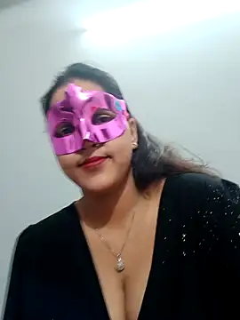 Shivani hotty online show from December 13, 8:26 pm