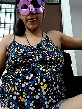 Shivani hotty online show from April 15, 5:28 pm