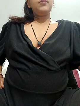 Shivani hotty online show from May 7, 5:16 pm