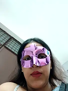 Shivani hotty online show from March 9, 3:04 pm