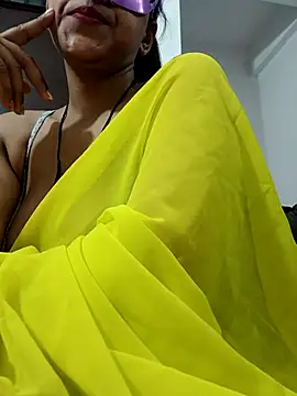 Shivani hotty online show from March 13, 3:50 pm