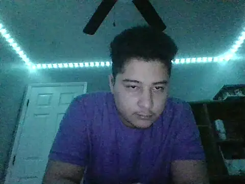 hotcaramelcream online show from December 4, 7:51 am