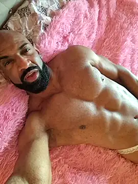 Snapshot of baddblake43 chatting on February 24, 9:43 am baddblake43 online show from February 24, 9:43 am