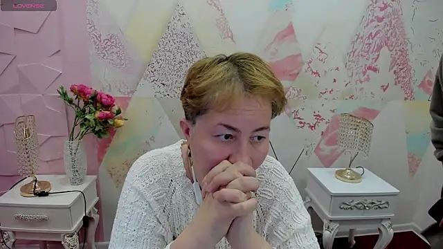 Snapshot of Velisa_bella1 chatting on December 4, 11:31 am Velisa bella1 online show from December 4, 11:31 am