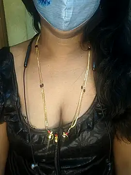 Preeti345 online show from February 3, 1:16 am