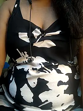 Preeti345 online show from April 3, 1:34 am