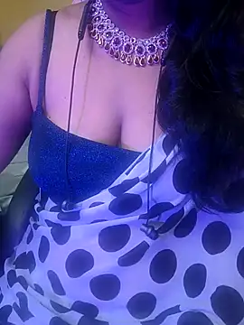 Snapshot of Preeti345 chatting on May 5, 6:05 am Preeti345 online show from May 5, 6:05 am
