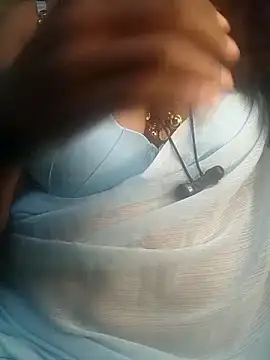 Preeti345 online show from April 4, 4:57 pm