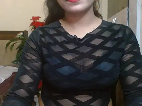 Lola Bebe online show from March 7, 5:03 am