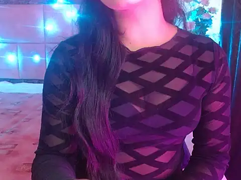 Lola Bebe online show from March 25, 5:18 am