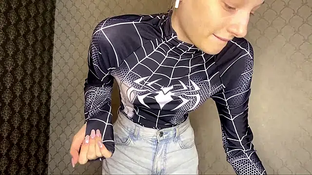 Snapshot of Cleonoth2o chatting on February 3, 6:13 pm Cleonoth2o online show from February 3, 6:13 pm